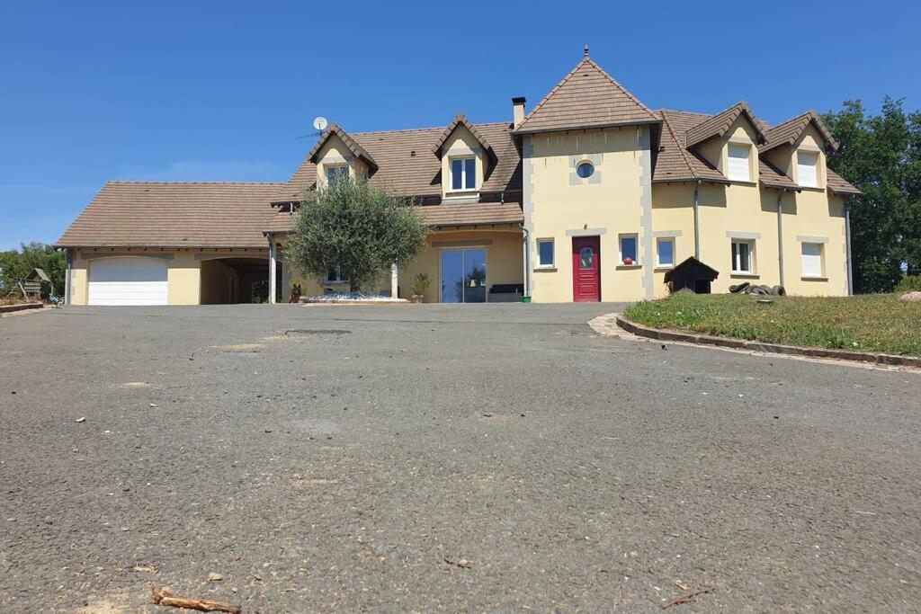Villa Avec Piscine, Jacuzzi Et Vue Imprenable ! Herry Buitenkant foto